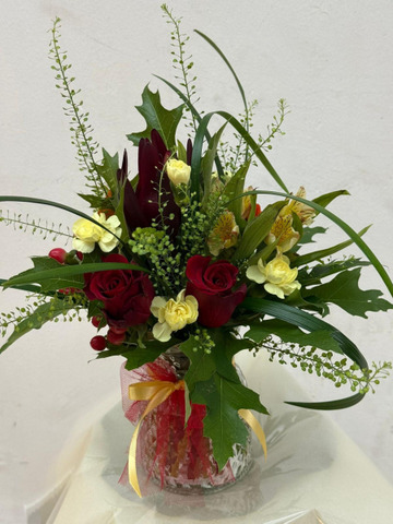 Autumn pot arrangement