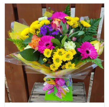 Vibrant deluxe hand tied