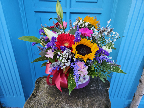 Colour burst hat box