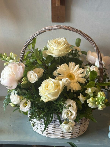 Ivory grace basket