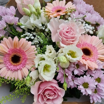 Bloom-with-happiness-bouq