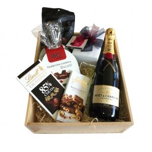 Gift-box-chocolate-lover