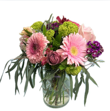 Pastel-posy-of-flowers