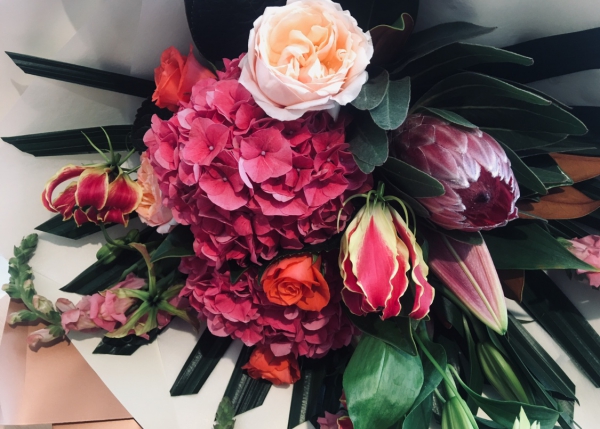 Bright-bouquet