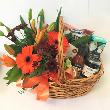 Gourmet-gift-basket-and-f