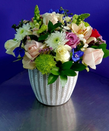 Petite pastel posy