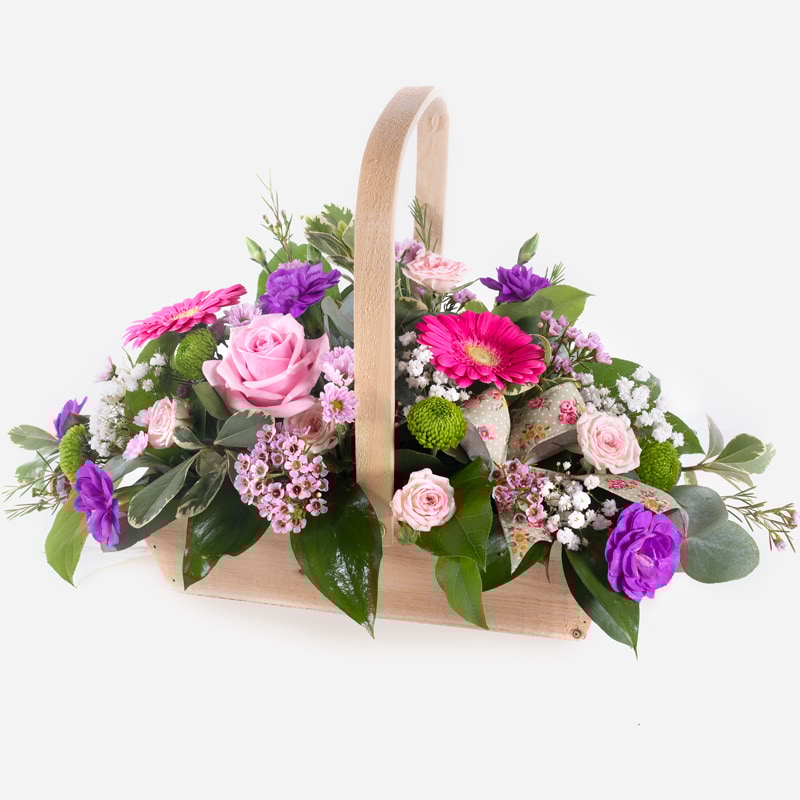 bon-bon-pastel-flower-basket-with-roses-gerberas-and-seasonal-blooms-1