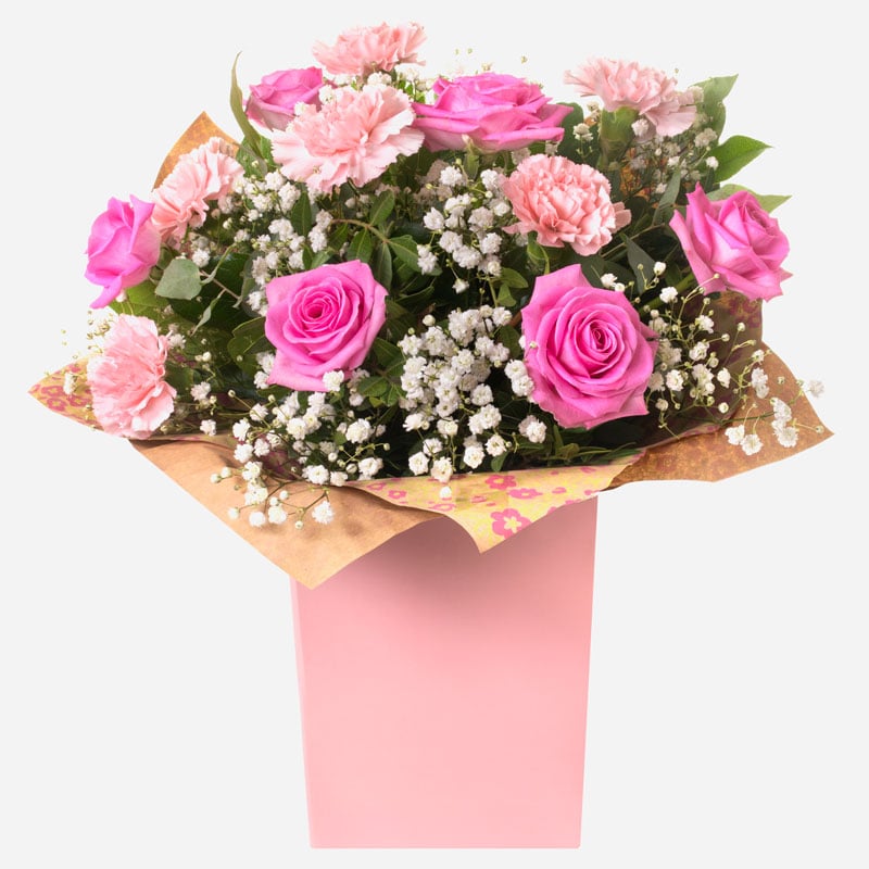 roses-ruffles-pink-roses-and-carnations-in-gift-box-with-gypsophila-1
