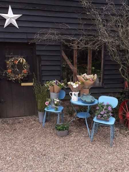 Image of Ana's Flowers shop front