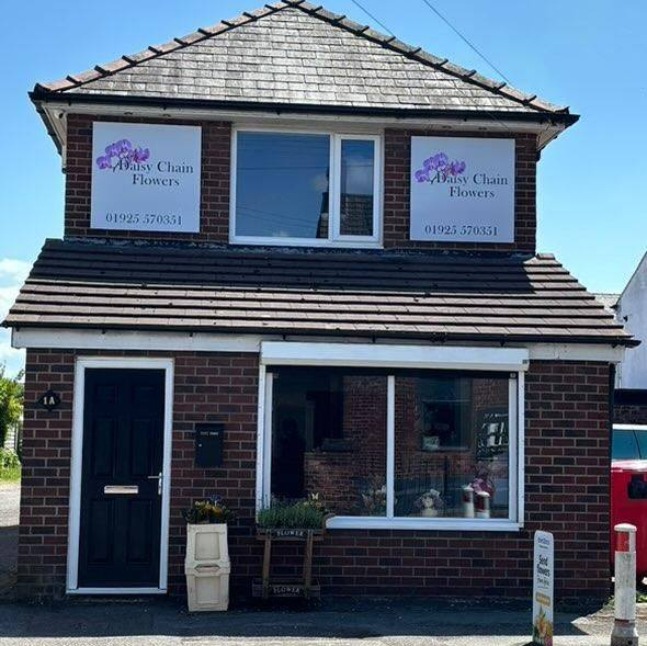 Image of Daisy Chain Flowers shop front