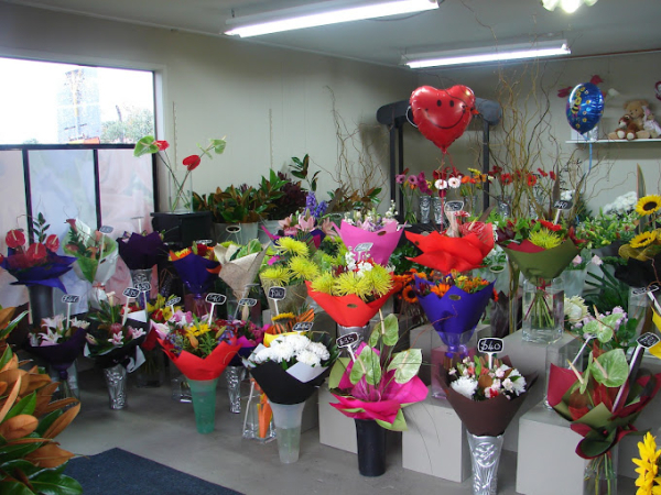Image of Lilys Flower Crazy shop front