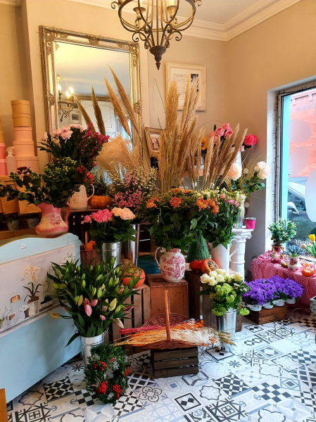 Image of The Little Flower Company shop front