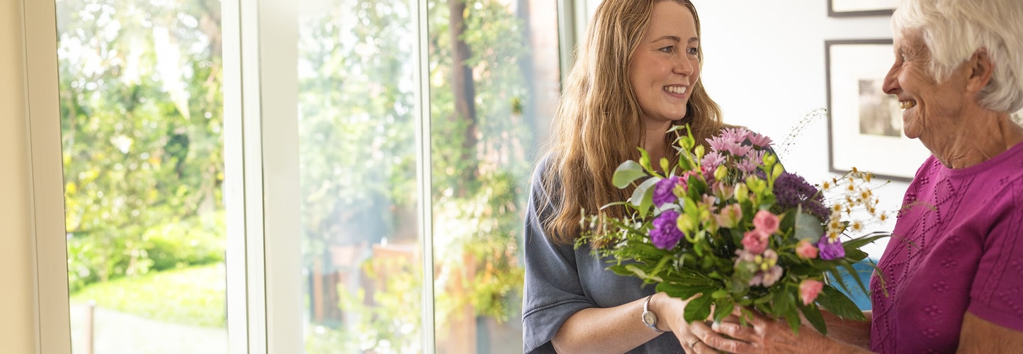 Send flowers online with Direct2Florist - handmade bouquets by local florists, same-day flower delivery