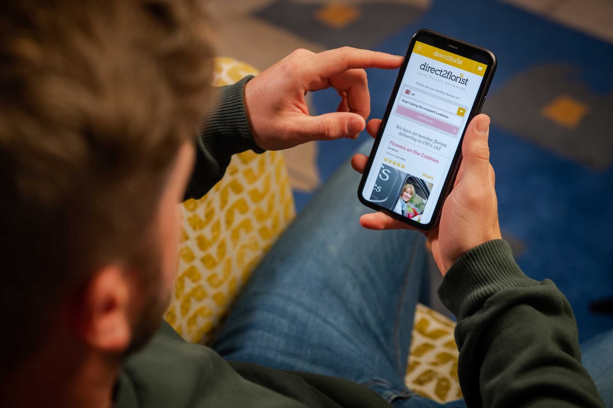 Ordering flowers for dad using mobile device